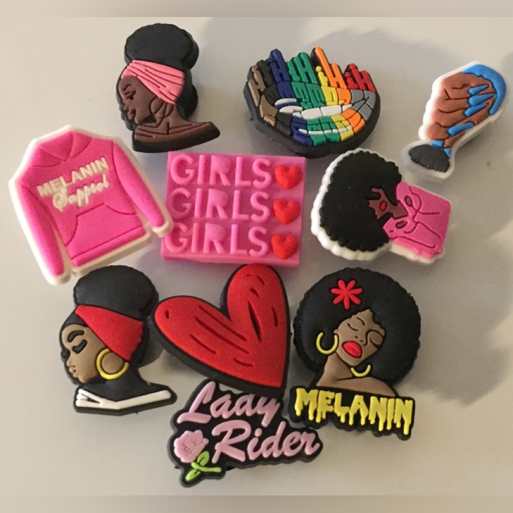 Women’s Accessories Set - Multicolor shoe charms